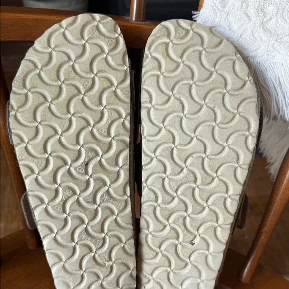 💥CLOSET CLEAROUT💥Birkenstock Uji Suede Nubuck Sandals - Beige - Picture 4 of 7